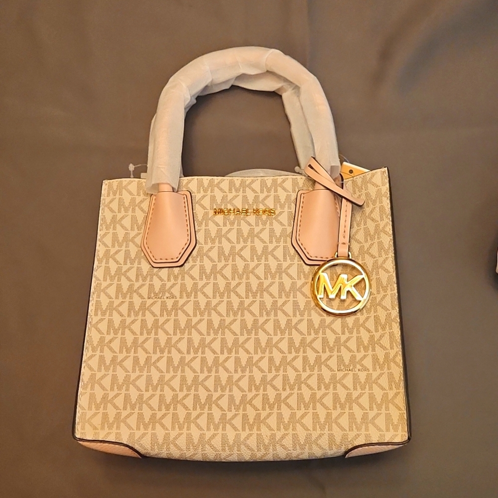 Michael Kors Crossbody Mercer Handbag